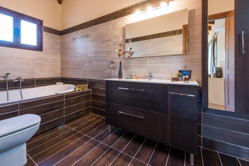 Astarte Villas - Kyveli Luxurious Private Villa Gaitani Værelse billede